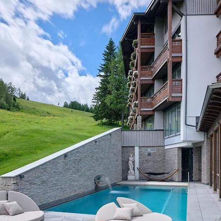 Hotel Wulfenia 4S - Adults Only Sonnenalpe Nassfeld Exterior foto