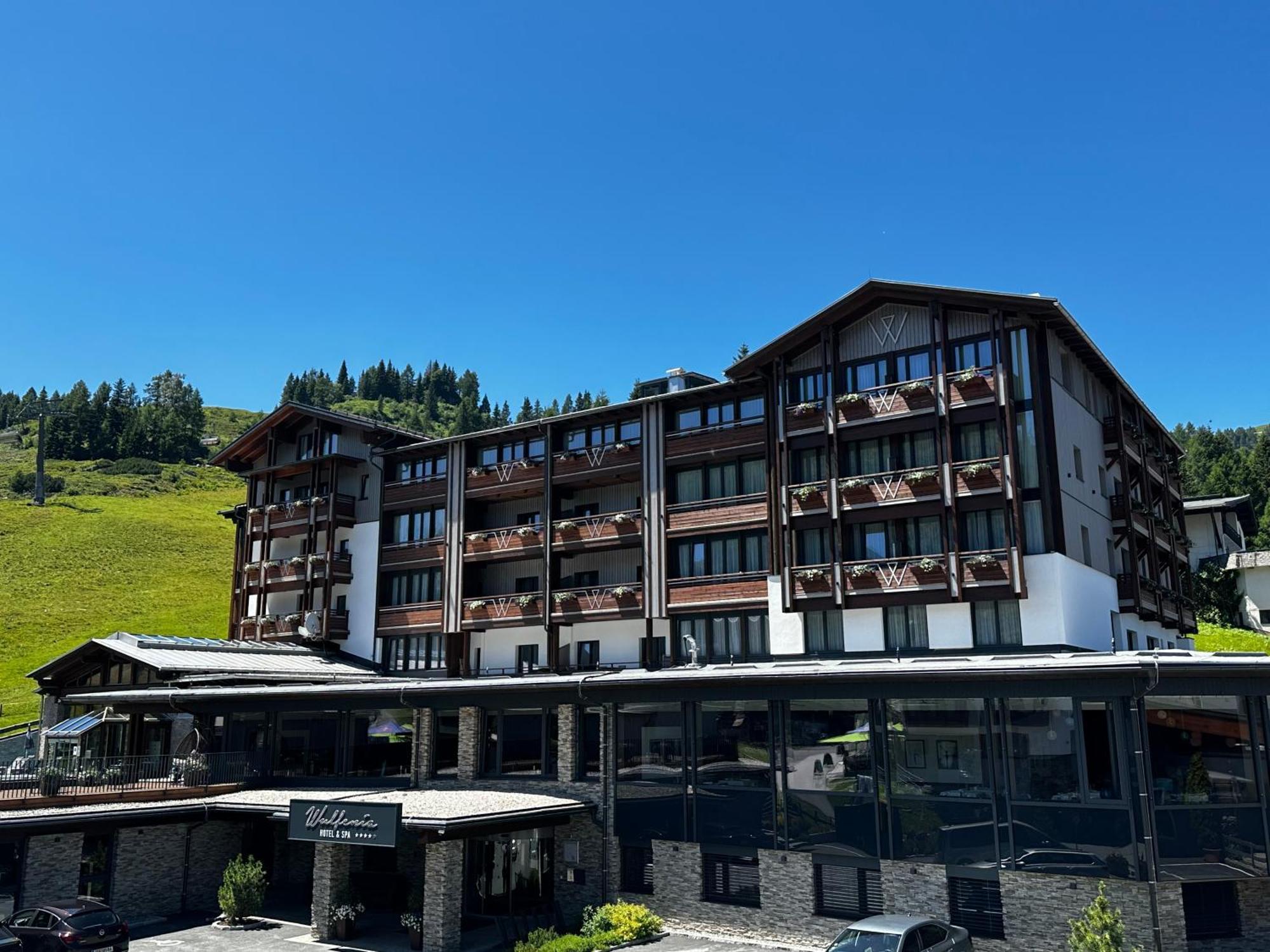 Hotel Wulfenia 4S - Adults Only Sonnenalpe Nassfeld Exterior foto